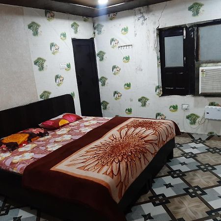 Shri Haridas Dham Mathura Eksteriør bilde