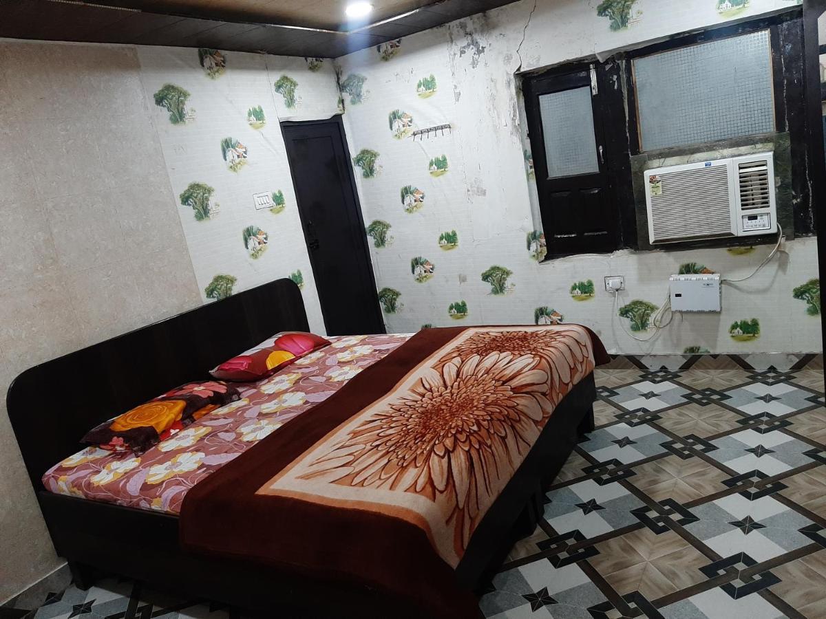 Shri Haridas Dham Mathura Eksteriør bilde