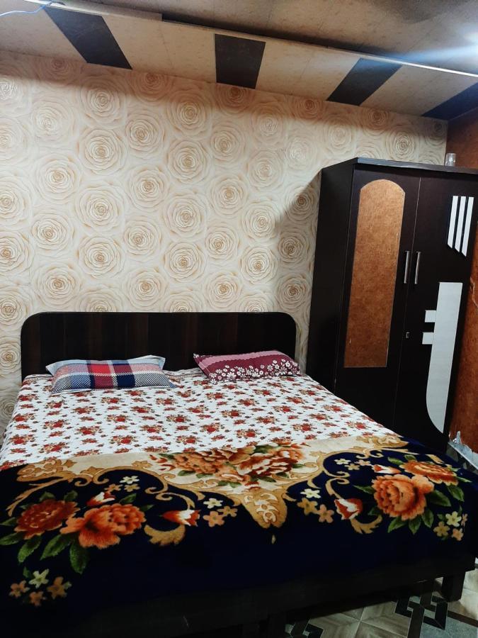 Shri Haridas Dham Mathura Eksteriør bilde