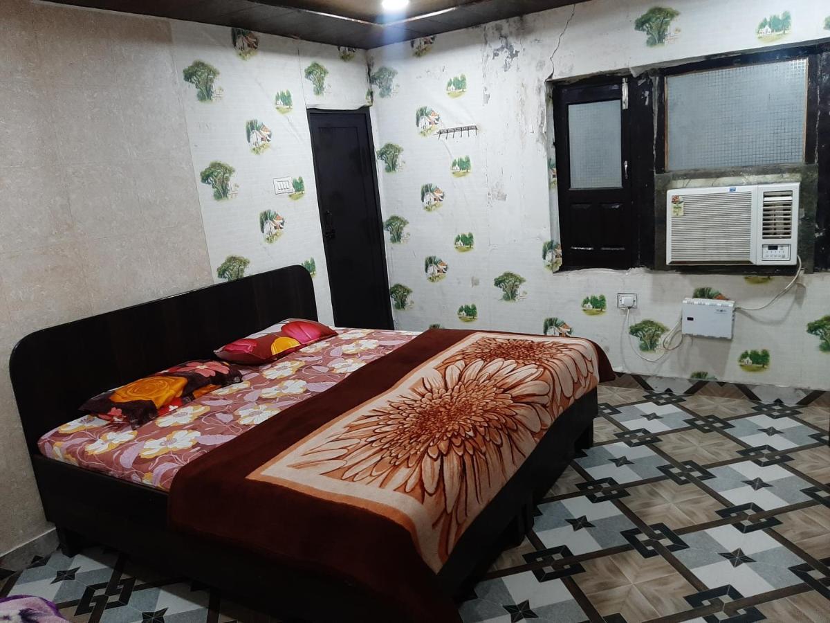 Shri Haridas Dham Mathura Eksteriør bilde